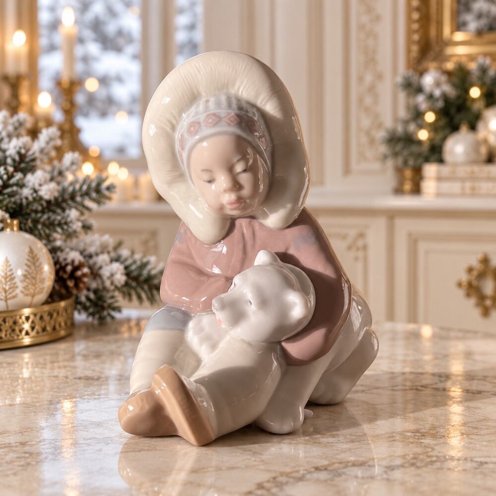 Lladró Eskimo Boy w/ Polar Bear #1195  Retired Spanish Porcelain Winter Figurine